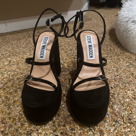 NWB Sold Out Steve Madden Erica - Picture 3 of 12